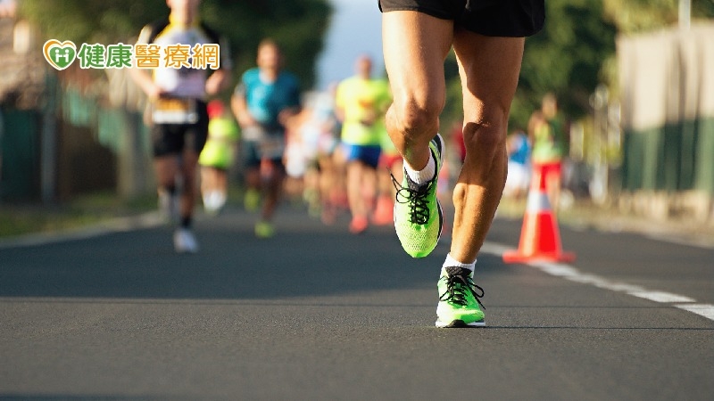 花蓮慈濟醫院物理治療師徐佳俐指出，根據過往經驗統計，來到防護站的跑者以膝蓋傷害為主，其次為大腿、腳踝及腳板的傷害與疼痛。