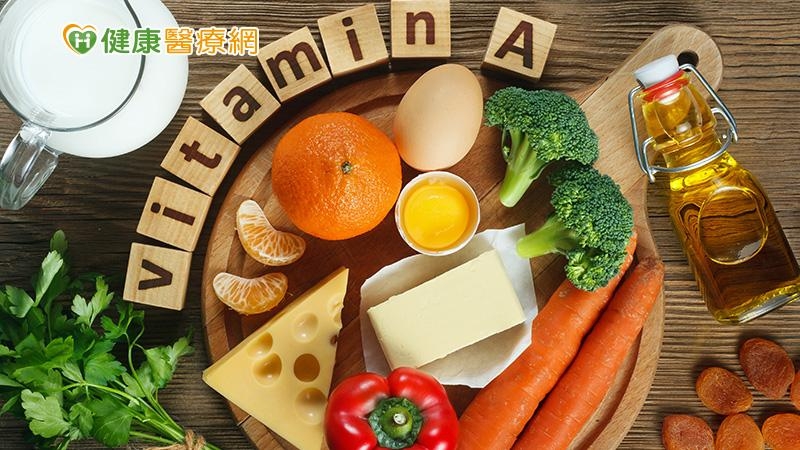 維生素A攝取過量超過六個月容易產生中毒症狀，可能對肝臟、骨骼及腦部造成損害。