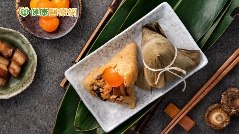 與其這也忌口、那也限制，倒不如自己包一顆「低醣高纖粽」！《健康醫療網》為您整理低醣高纖粽食譜，讓你端午節不需靠意志力抑制食慾，即便大快朵頤也不怕胖。