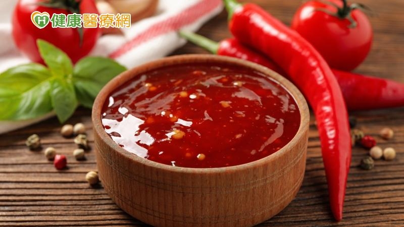 辣椒素不僅能刺激唾液提高食慾，還能加快血液循環與腸胃蠕動，並緩解關節炎、神經痛以及外傷引起的輕微至中度的疼痛症狀。