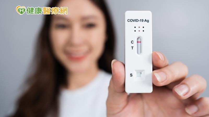 因應民眾購買家用抗原快篩試劑之需求，故宣布自今（2022）年9月1日起，實施第五輪家用抗原快篩試劑實名制。