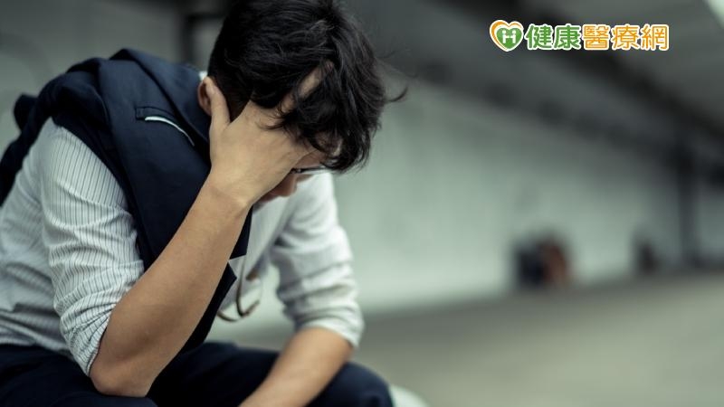 楊聰財醫師說明，「憂鬱症是可以治療，而且可以治癒的，成功率達80%以上。」首先是要辨識出自己是否罹患憂鬱症。