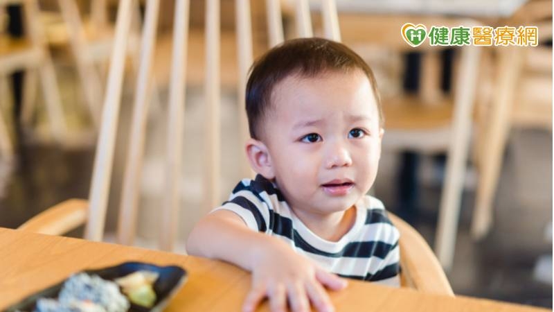 兒福聯盟與親子天下，共同舉辦「聽爸媽的話—共創友善育兒環境」座談，希望藉由這次座談的分享，集思廣益來為爸媽打造方便外出的友善育兒環境。