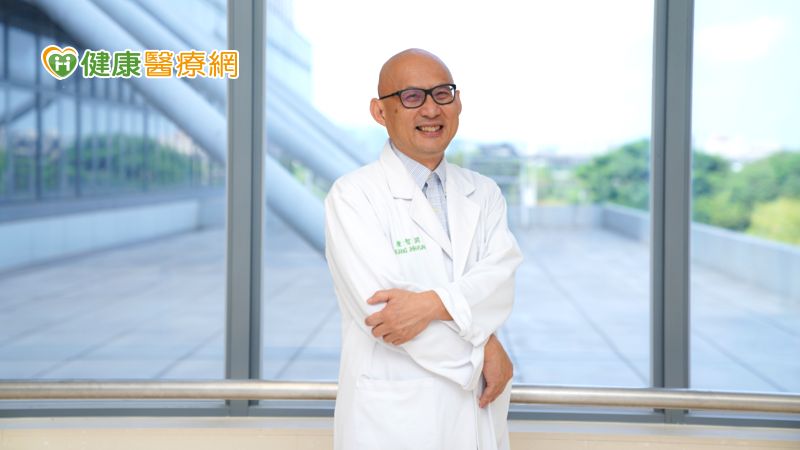 中國醫藥大學新竹附設醫院血液腫瘤科主任鍾智淵醫師