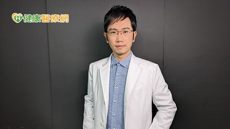 吳其穎醫師提醒,荷爾蒙治療是條漫漫長路,民眾在治療前可和醫師評估各方式的優點及副作用,相信更能增加治療的意願。