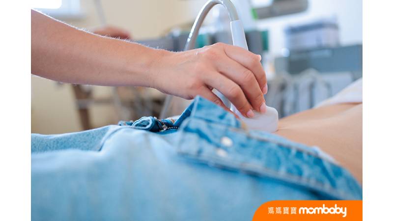 確認懷孕後，應儘速就醫，使用超音波檢查，確認受精卵著床位置。