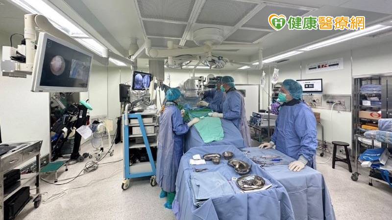 臺北醫學大學新國民醫院是以骨科為主軸的精緻型地區醫院
