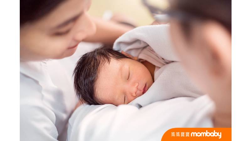 孕婦施打新冠疫苗，可以保護自己與胎兒。