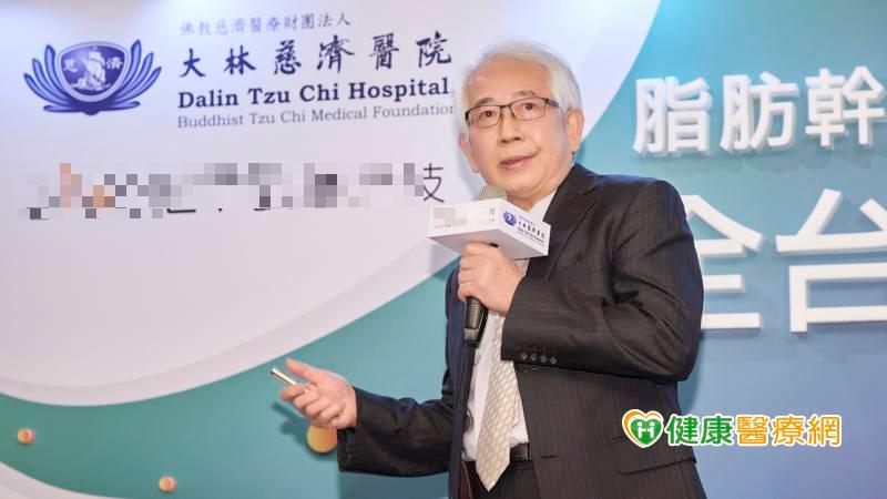 呂紹睿醫師為退化性膝關節炎病患進行「關節鏡軟骨再生促進手術」（ACRFP）加上「自體脂肪幹細胞治療」，治療結果刷新軟骨再生率，達到88%！