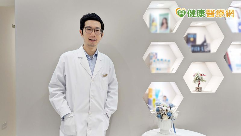 知名YouTuber「蒼藍鴿」（吳其穎）表示，近年很夯的水光療程，最大的優勢就是可以根據不同的肌膚問題調配適合的劑型。