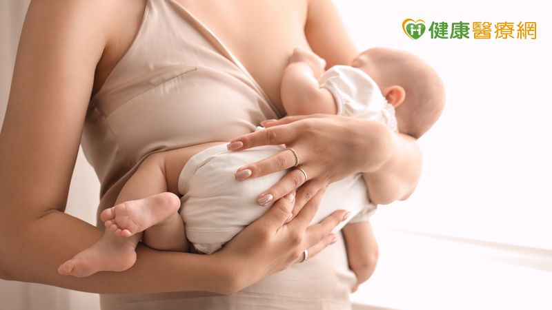 母乳的經濟價值高，餵母乳確實達到省錢又便利衛生的需求，且具有寶寶成長所需的營養，可增強寶寶抵抗力與免疫力調節