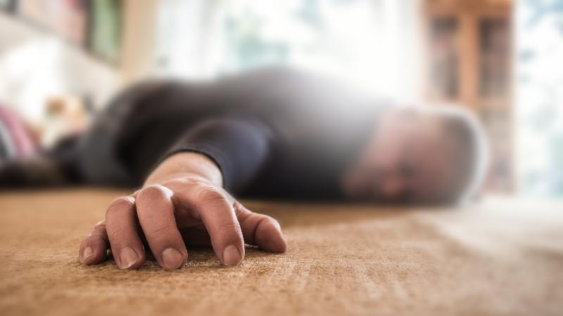 明明很健康，怎麼會「猝死」？心臟外科醫師告訴你：易猝死的原因+2大時間點