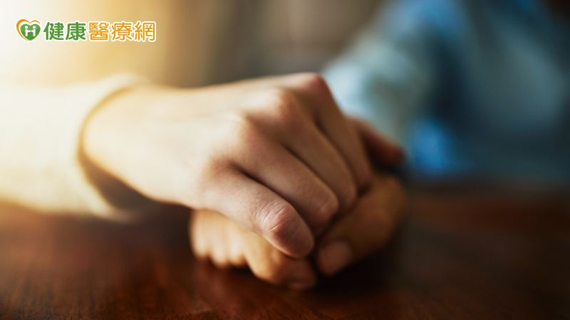 現代人常見的心理健康問題，不只是情緒低落，還可能讓人對生活提不起勁，影響到工作及人際關係等。