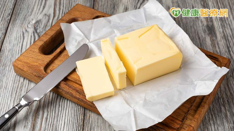 哈佛大學團隊一項最新研究發現，每日以橄欖油、芥花油、大豆油等植物油，取代奶油的使用，可能有助於降低死亡風險。