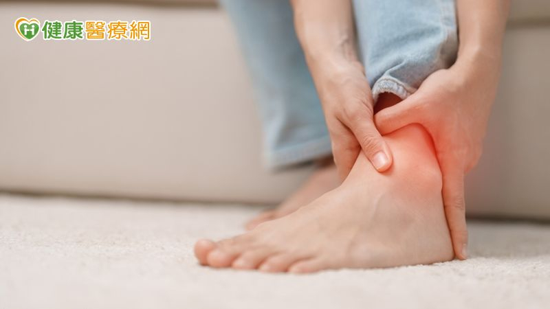 寒冷天氣導致肌肉緊繃、關節僵硬，拉傷扭傷及舊傷復發的患者較往年增加一倍以上。