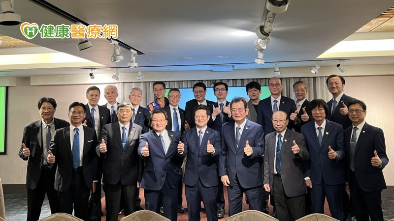 台北市醫療器材商業同業公會將竭盡公會職責，提升會員服務品質，加強辦理同業員工技能訓練及業務講習，並協助推行政府經濟政策與商業法令之研究與宣導，以促進醫療器材產業發展。