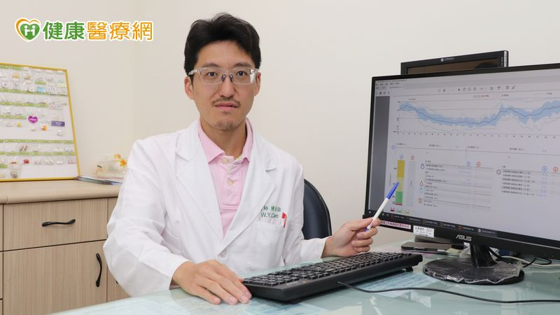陳維佑醫師指出，連續血糖監測儀於7天時間中每隔5分鐘自動量測血糖數值，讓控糖更安全。