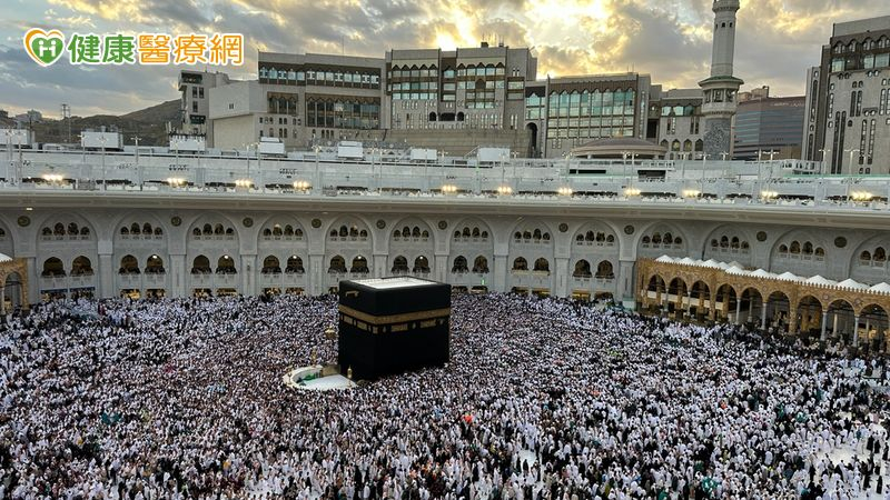 一年一度的伊斯蘭朝覲儀式是全球規模的宗教聚會，每年吸引超過數百萬名信徒前往。