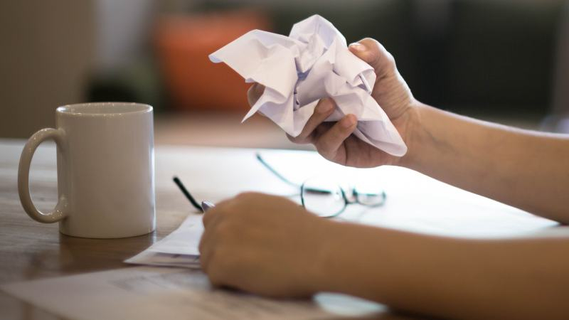 想辭職又怕後悔？把興趣當工作前先想清楚這2點！心理諮商師4步驟帶你找回工作的熱情與意義感。