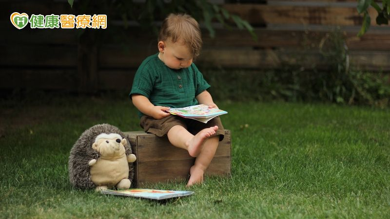 如果他們被貼上「害羞」的標籤，很可能就會因此而深受影響，無法充分發揮潛力。