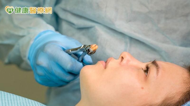 在臨床牙科治療中，人工植牙已成為修復缺牙的重要方式。