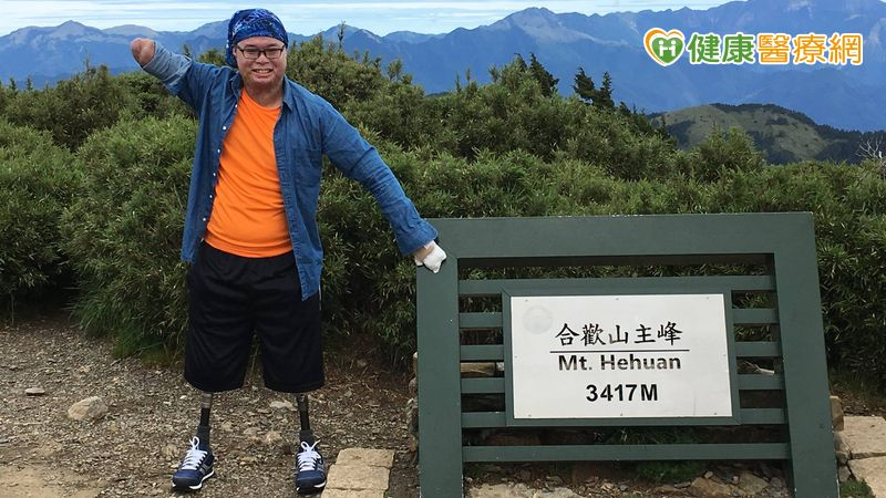 林煌基醫師：他很正向、不抱怨、不怨天尤人，也知道怎麼過之後的生活，也常常協助公益團體，是給社會大眾一個非常重要的啟發，非常不簡單。(圖片來源：黃博煒 Leo Huang臉書)