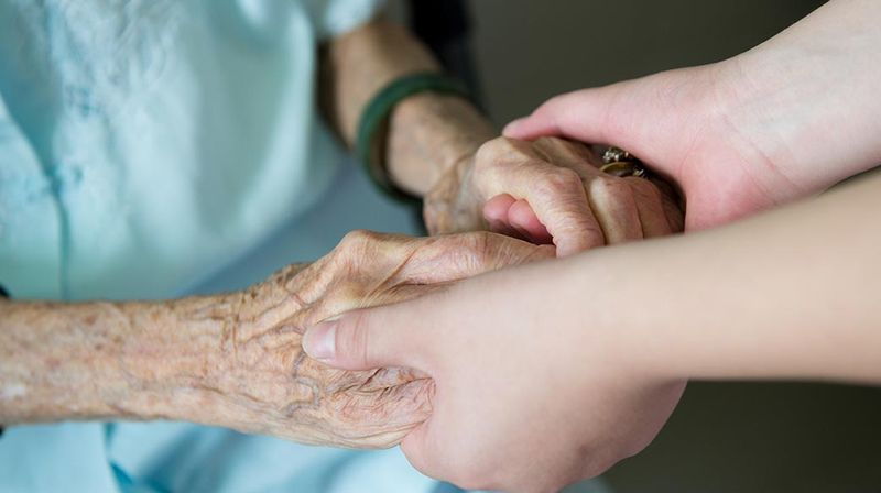 含笑而終的楊媽媽