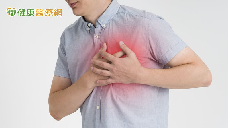 正常情況下，心臟規律跳動，為身體各器官提供穩定的血液循環。但心律不整，可能潛藏重大健康風險。