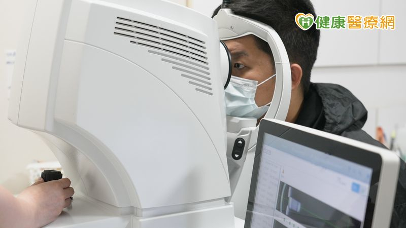 若患者同時合併其他視力問題，經醫師評估符合條件，可透過選擇相應的人工水晶體一併處理。