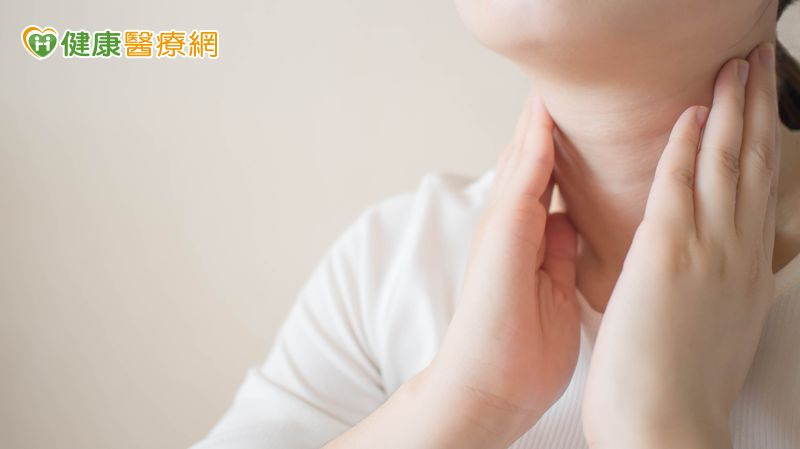 甲狀腺結節超過9成為良性，民眾無須過度恐慌，但如果結節生長速度快、頸部其他地方也有腫大，或伴隨聲音沙啞、有疼痛感，都要提高警惕。