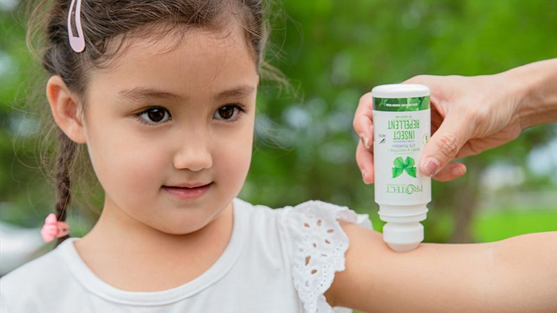 Skin Technology品牌強調「家庭友善」，產品主成分為 Picaridin（派卡瑞丁），並以氣味清淡作為設計特色。（產品使用仍應依照標示說明，圖片提供: 瑞斌國際) 