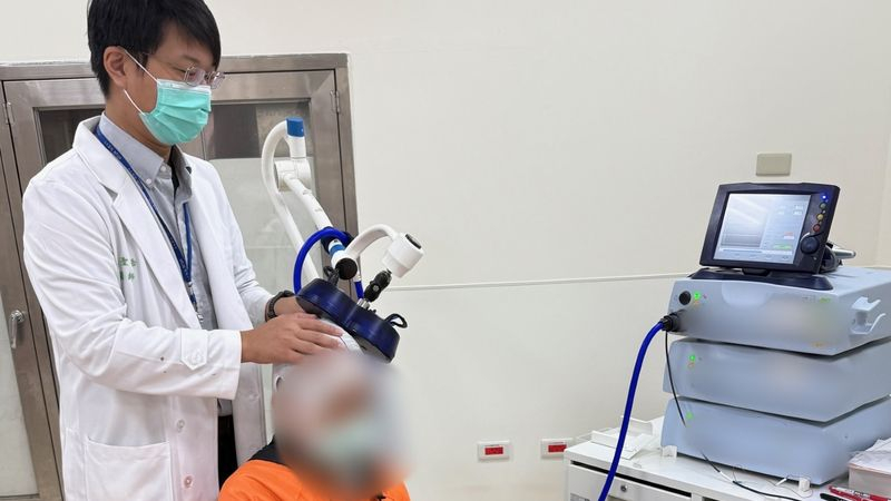 新竹台大分院導入重複經顱磁刺激（rTMS），幫助中風病人恢復。