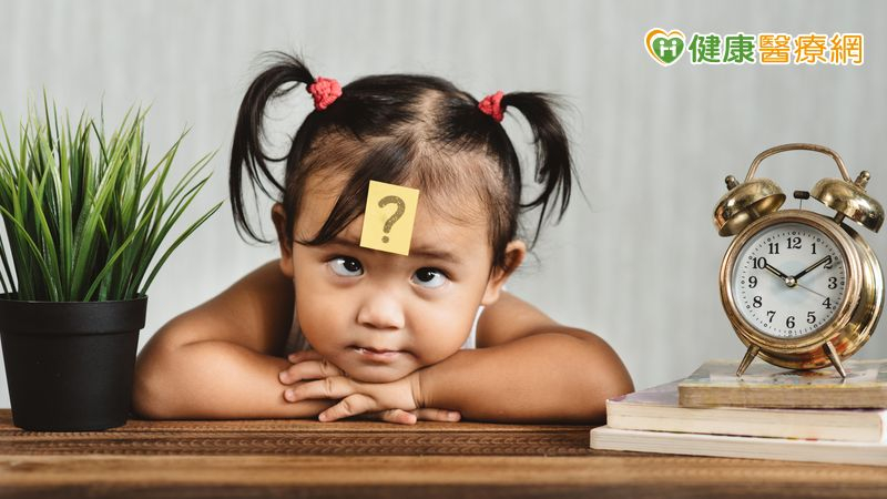 發展遲緩誤認大隻雞慢啼 專家:1歲半沒開口要注意「兒童發展評估」 28a2df548cf7966b7ee7e6b6e27359d2 l