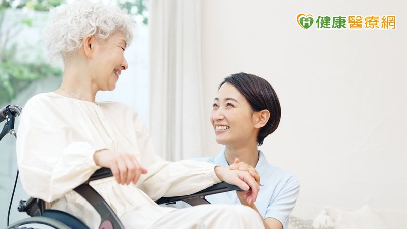 母女胃繞道20年雙雙營養不足 醫籲長期追蹤與重建手術的重要性 2f7b5d9971b194c750cb667df45ac6a0 l