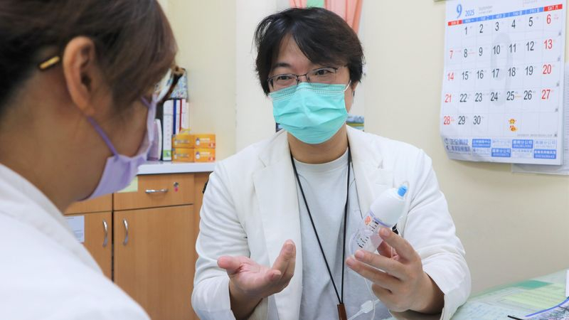 癌症治療不再只有一種模式，現在有些病人甚至可以「背著藥」回家繼續治療。圖：部桃提供