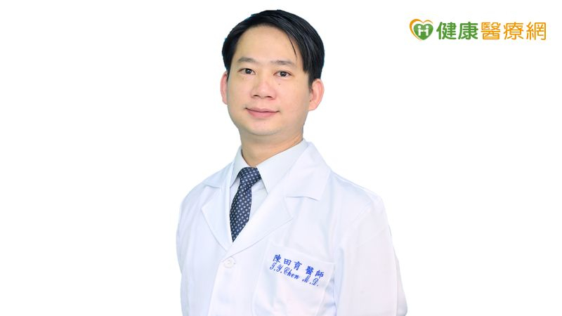 從年輕到銀髮都中鏢!醫:失眠恐害腦、傷身 4d015383a5a01387e33e3ed4a2579b34 l