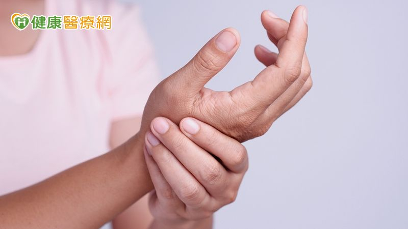 中醫強調身心平衡，臨床上發現壓力大、常熬夜或飲酒者，較易出現「肝鬱、痰瘀」體質。