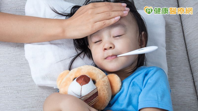 發燒、咳嗽先別衝急診!健保署:這些情況改去UCC更快 d3196af0372be41342b795e8a798e6c6 l