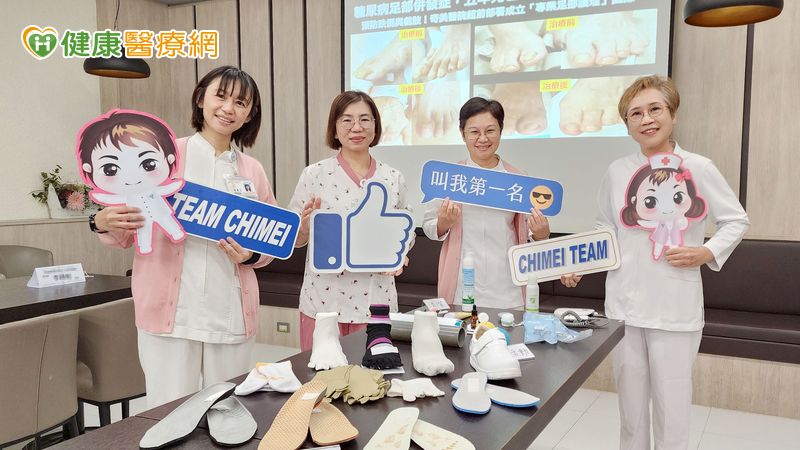 八旬翁厚甲致嵌甲多年 醫院「專業足部護理」解決疼痛之苦 352d25b8540402595cbd1f9acbb3dbb6