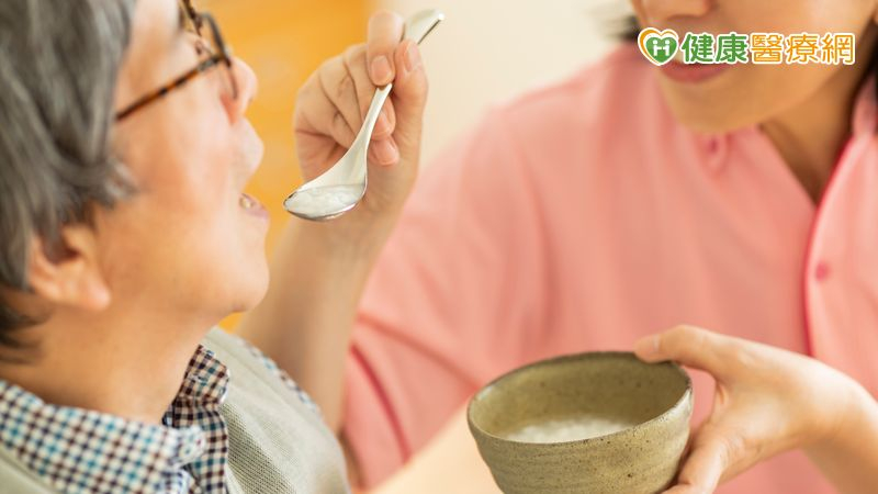 4c24bbed4617dbb87d0c74c0f7b1125c l