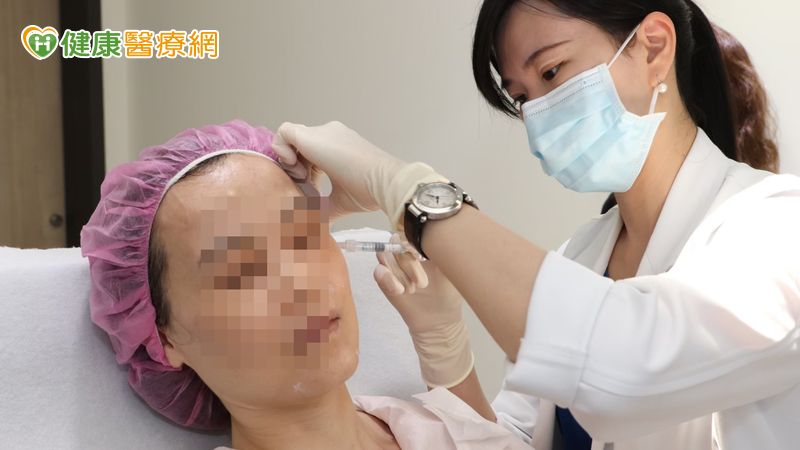 換季乾燥肌求救!皮膚專科醫師提醒:選擇安全產品與專業醫師才安心 60ece78559dbd0f10249cf4194ea0ab6