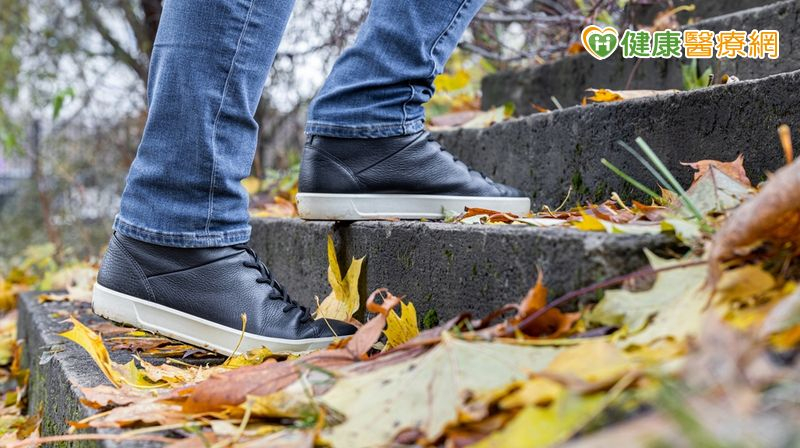 美籍旅客爬象山心梗倒地OHCA　CPR接力葉克膜「零斷點救援」成功重生