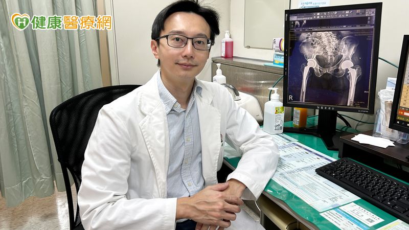 老翁一跌摔成相差逾4公分的長短腳 痛了一年才找出「這原因」惹禍 a76bc6e713f9f470e60011432caf5081