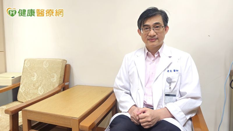 別讓骨骼碎桑桑!醫師籲:高風險族群及早監測 擺脫骨折與心血管危機 ddb9734101b26dd0341164438658a0e3 l