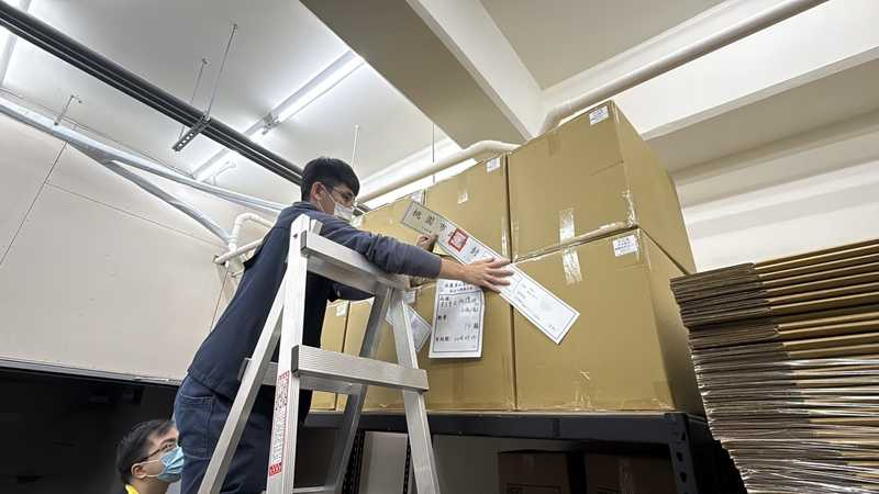 桃園市衛生局下架、封存重金屬超標海苔。圖：衛生局提供