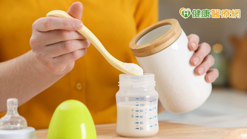 法嬰兒奶粉原料疑染「仙人掌桿菌」 食藥署:1批號預防性下架近3萬罐 法嬰兒奶粉原料疑染「仙人掌桿菌」 食藥署:1批號預防性下架近3萬罐