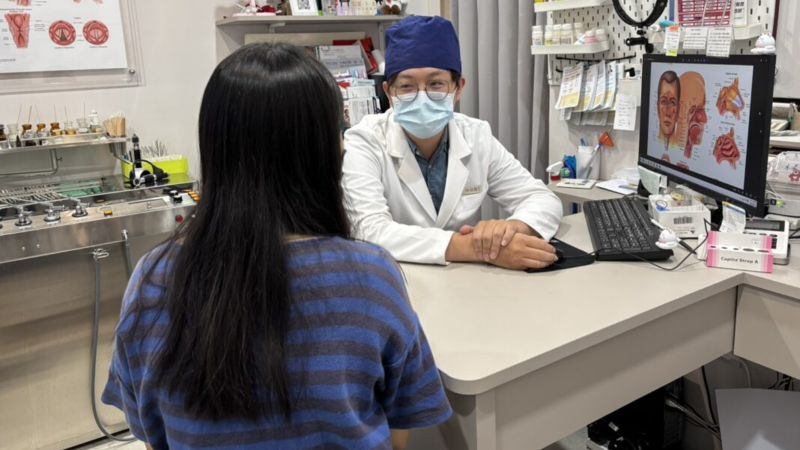 最近有不少民眾因為睡眠呼吸中止症求診，林偉傑醫師強調，冬季天氣冷、溫差大，阻塞型患者的病症可能更明顯，應該尋求積極治療，解決睡眠和呼吸的問題。