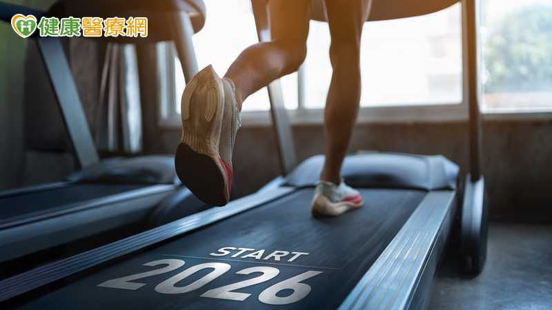 醫師蔡明劼提醒，別讓「高蛋白」標籤，成了你增肥的陷阱。（記者湯朝村翻攝）