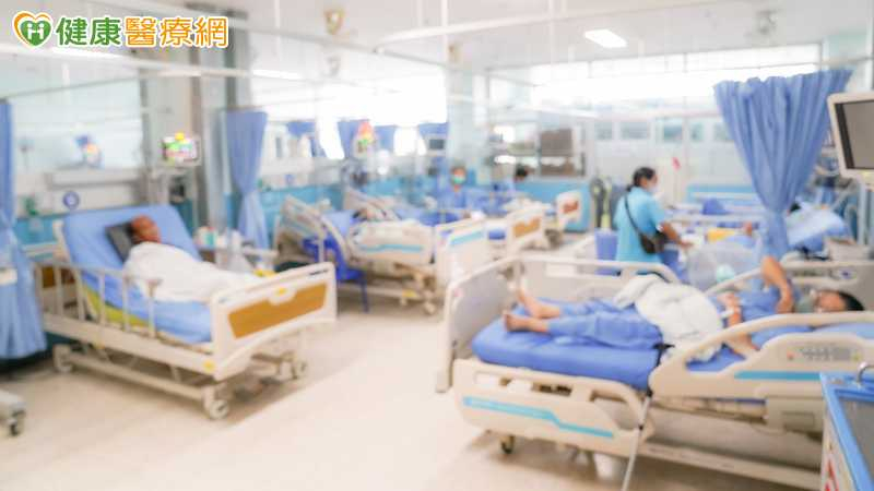 很多人以為急救是醫院的事，但其實當一個人突然倒下、沒有呼吸與心跳時，真正決定生死的往往不是醫院，而是「身邊的人是否願意伸出援手」。