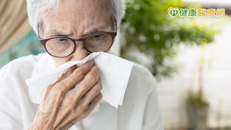 九旬婦鼻腔反覆大流血！三度求醫診斷出罕見「假性動脈瘤」